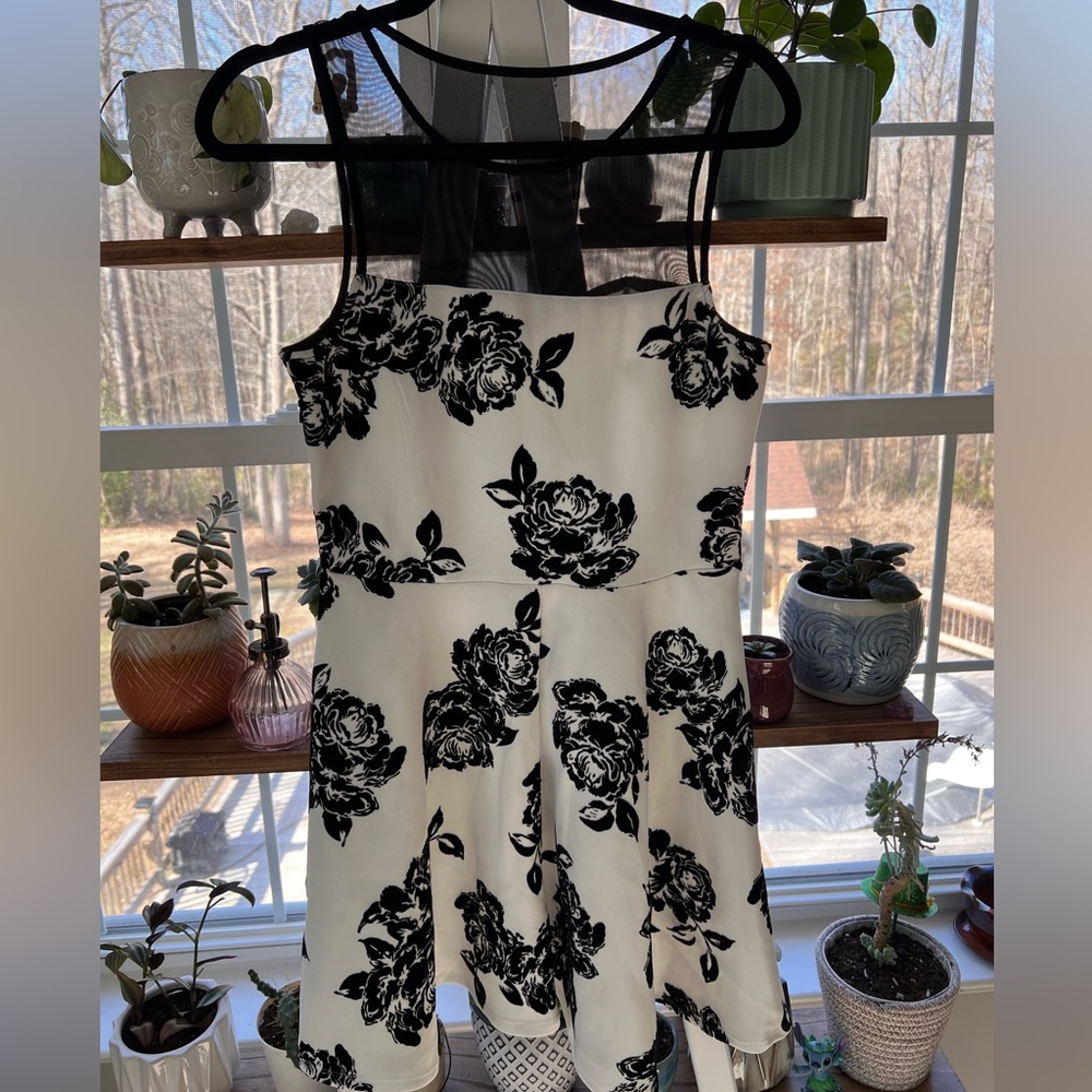 Black and White Floral/ velvet dress